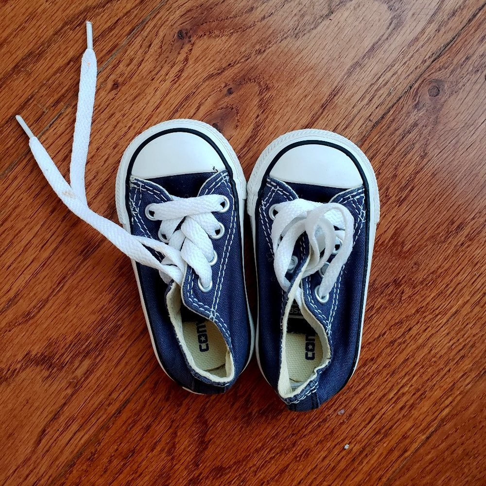 3/$25 LIKE NEW Converse Low Top Sneakers - Baby